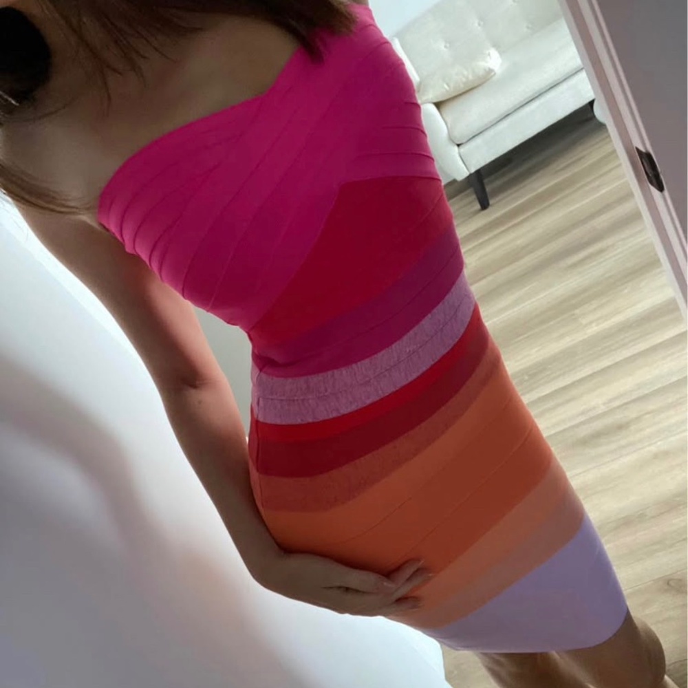 BÉBÉ BANDAGE DRESS